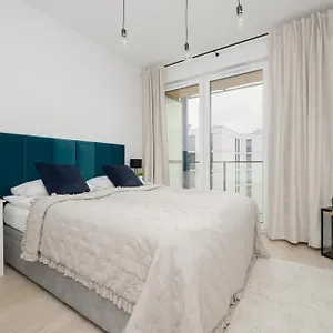  Apartament Stylish With Parking By Renters Polska