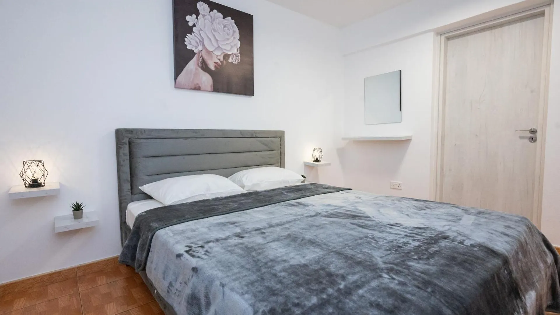Apartment Napa Centrale Suites Agia Napa